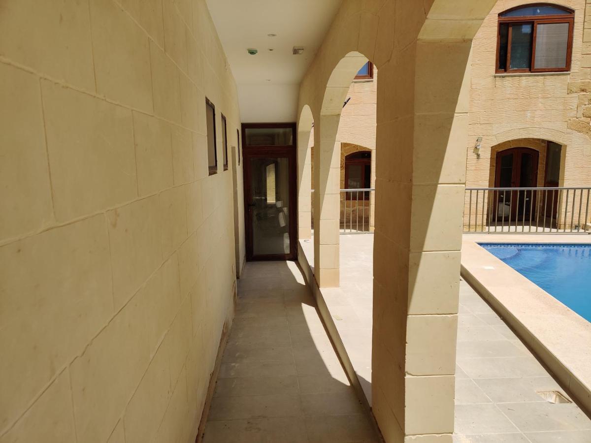 Country Inn Sannat Exterior photo