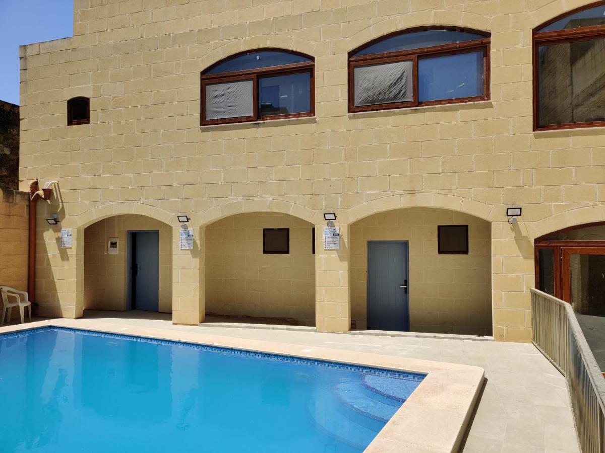 Country Inn Sannat Exterior photo